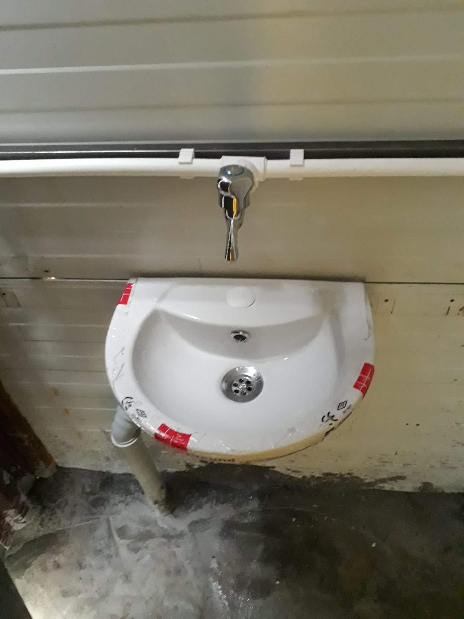 Su tesisat ve gider açma çalışması