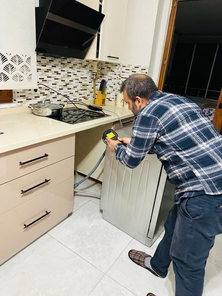Su tesisat ve gider açma çalışması